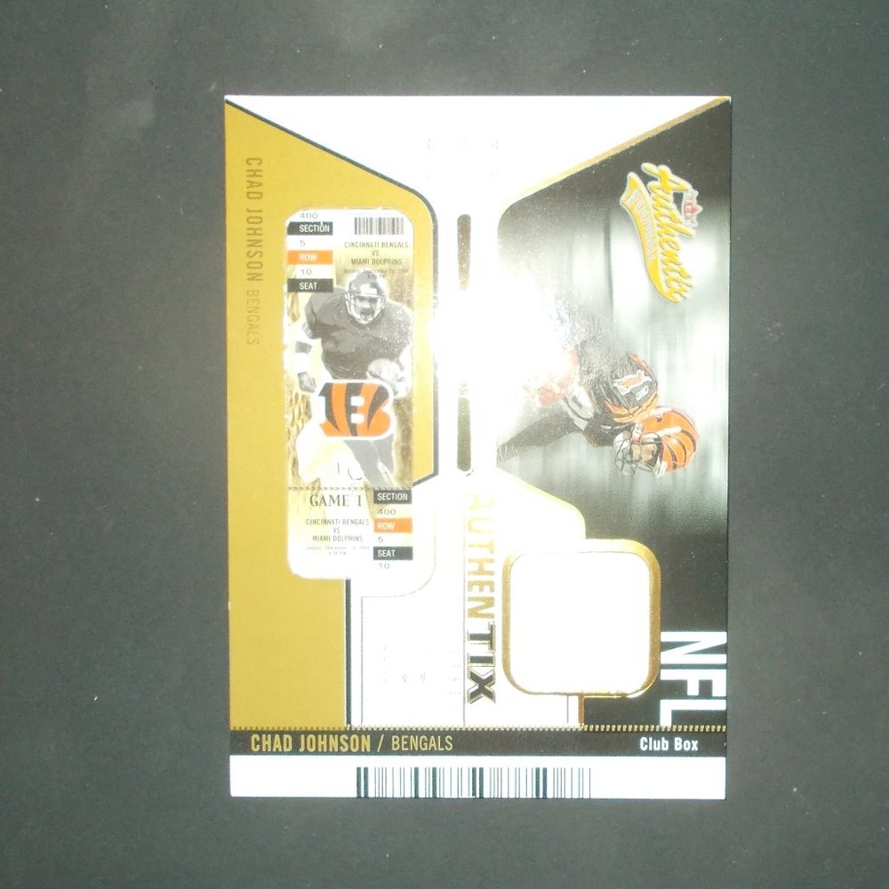 Chad Johnson 2004 NFL Fleer Authentix Bengals Football Jersey Relic Card #19/25
